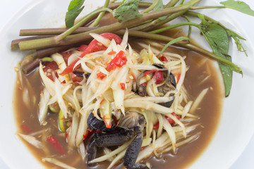 Thai spicy papaya salad