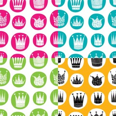 Kids vector background vith crown. Seamless pattern.