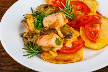 Salmon with grilled vegetables