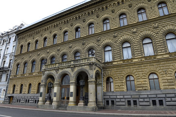 Fototapeta na wymiar Old building in St. Petersburg