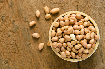beans in wooden dish