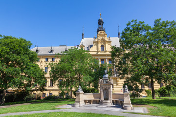 Fototapeta na wymiar Charles Park in New Town of Prague