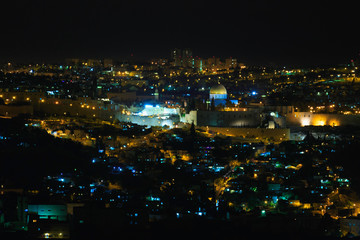 Fototapeta na wymiar Old city of Jerusalem at night