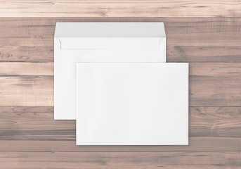 Briefumschlag Vorlage auf Holz Hintergrund