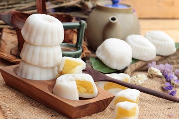 Mochi japanese dessert patties soybeans of delicious.