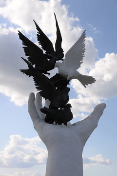 Friedensdenkmal in Kusadassi