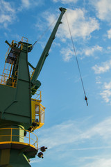 Beladungskran in gr&uuml;n