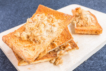  Dried shredded pork with Chillies sauce on Bread