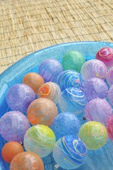 ポップな風船ヨーヨー