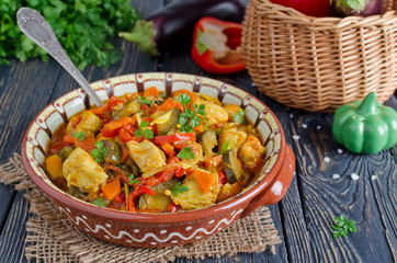 Stew with chicken and vegetables