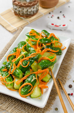 Cucumber salad with carrots