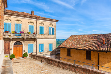 Fototapeta na wymiar Colorful house in small italian town.