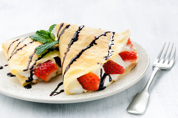 Strawberry crepes