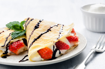 Strawberry crepes