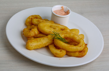 Fried calamari rings