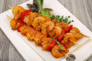 Raw prawn skewer