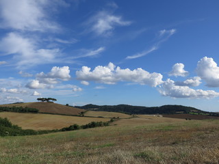 Fototapeta premium campagna, nuvole