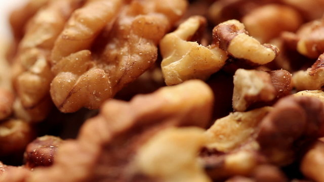 Rotating walnut kernels