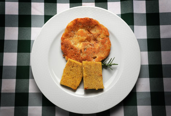 Frico e polenta 프리코 Frigga フリコ Gericht Cucina friulana italiana Fricò Friaulische Küche İtalyan mətbəxi Olasz gasztronómia Итальянская кухня مطبخ إيطالي Fricco İtalyan mutfağı Italienska köket Italia 