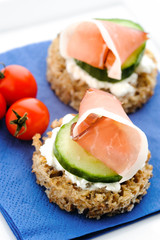 Crostini starter with ham
