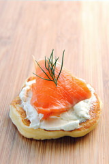 Single smoked salmon canape