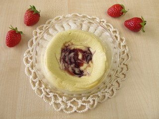 Quark-Soufflee mit Erdbeeren
