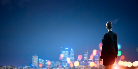 Fototapeta premium Big city never sleeps