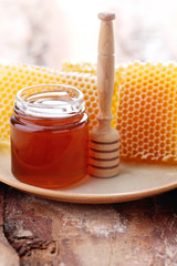 honey with honeycomb