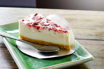 raspberry cheesecake in the dish