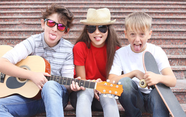 children boy girl friendship
