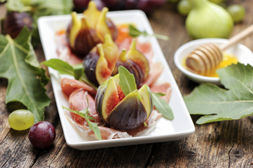 parma ham with fig 