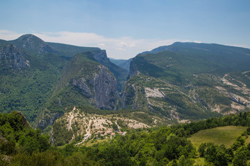 Fototapeta premium Türkises Wasser im Canyon
