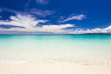 沖縄のビーチ・水納島