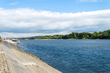 Obraz premium Boulevard on the Vistula River at Torun, Poland