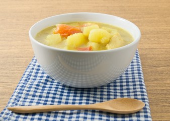 Japanese Curry Soup with Potato and Tomato