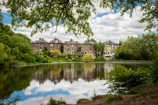 Incredible urban park at London