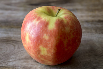 apple fruit on wooden table 
