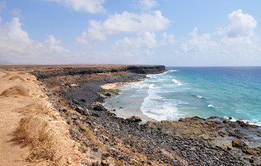 Fototapeta na wymiar Amazing Esqinzo beach on Fuerteventura island