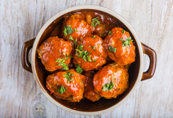 Meatballs in tomato sauce