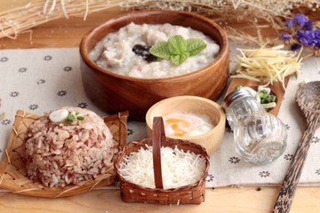 Brown rice porridge put pork and brown rice with soft-boiled egg