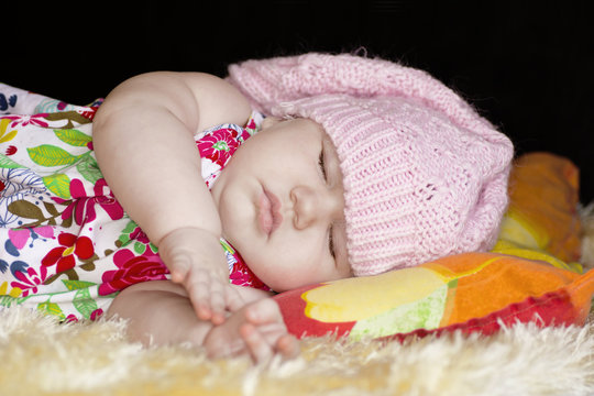 sleepy baby - Image stock
