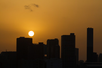 sonnenuntergang über skyline tokyo von odabai aus gesehen