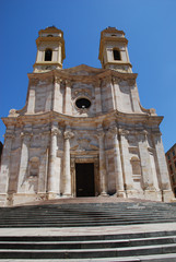 Fototapeta na wymiar Chiesa di sant´Anna Sardegna Italia Sa fabbrica´e Sant ´Anna Kirche Sankt Anna Pfarrkirche römisch katholisch Treppe Freitreppe Barok Barokstil, Stiel