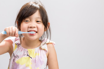 Child Brushing Teeth Background / Child Brushing Teeth / Child Brushing Teeth Studio Isolated