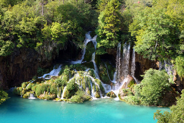 Fototapeta na wymiar Beautiful landscape in Plitvice National Park