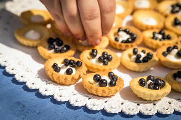  homemade blueberry pie