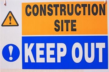 Constructon site warning sign