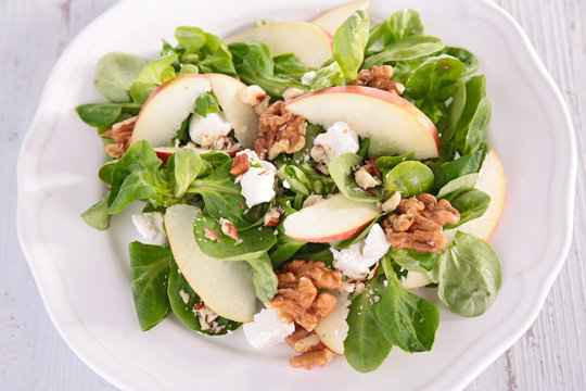 salad with apple and walnut