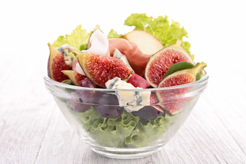 salad with cheese and fig