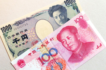 asian banknotes, yen and yuan renminbi